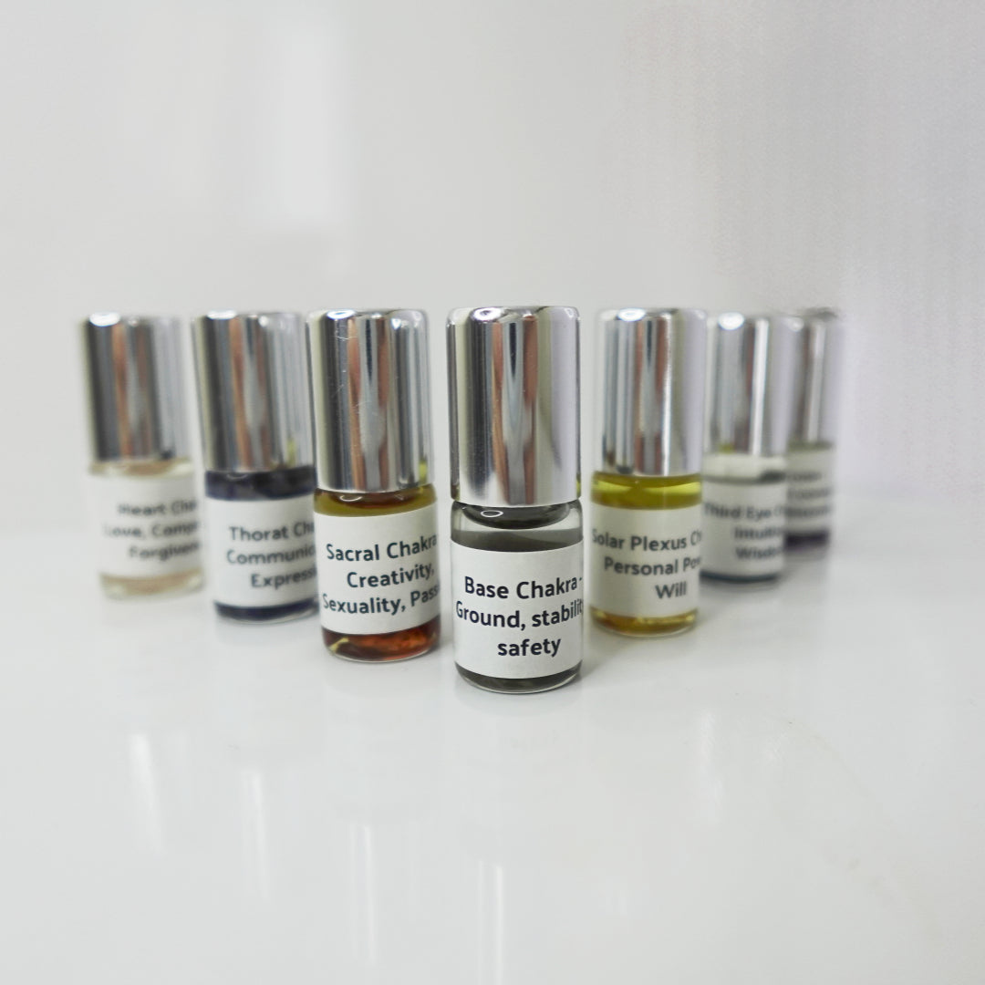 7 Charkas Oil Set